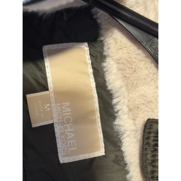 MICHAEL KORS W Med Olive Green Quilted Puffer Jacket Hooded shearling Lined Coat - Picture 11 of 12